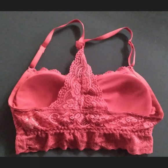 Revamped Lace Racer Back Top with Light Padded Bust - Picture 4 of 4